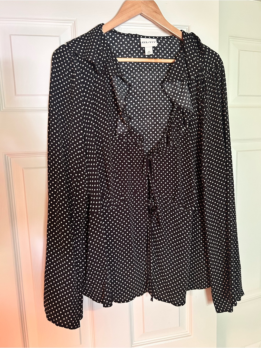 Ava & Viv Black Polka Dot Tie-Front Ruffle Blouse Plus Size 2X